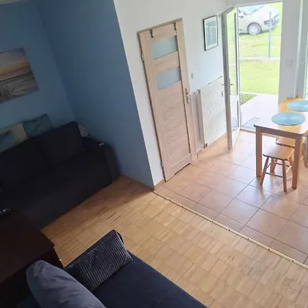 Zefir Lesnica * Dąbki